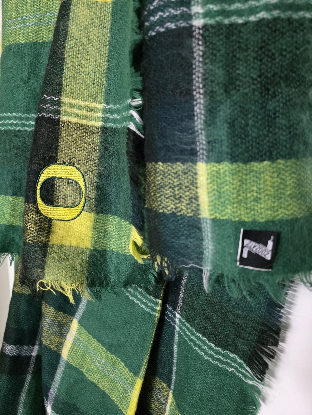 Moving Sale! { University Of Oregon Blanket Scarf